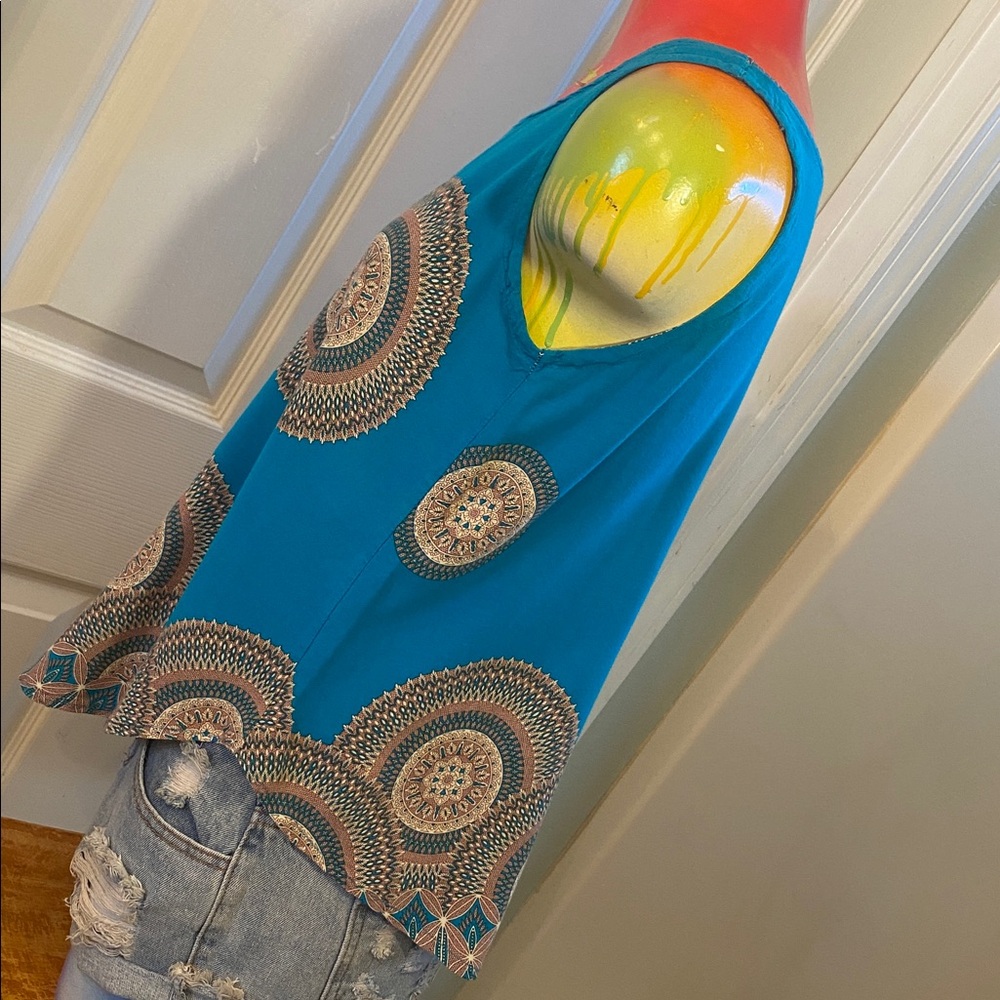 Blue Sleeveless Super Soft Fabric Top with Geometrical Patterned Designs - Picture 5 of 10